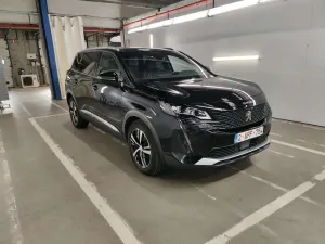Peugeot 5008 1.2i 2021