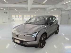Volvo EX30 Extended Range Plus 2024