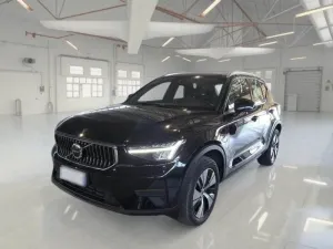 Volvo XC40 T4 Core 2023