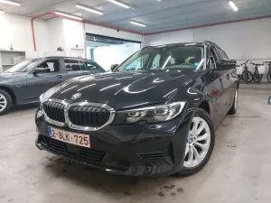 BMW 3 Series Touring 320e Business 2022