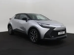 Toyota C-HR 1.8 Bi-Tone 2024