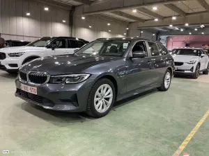 BMW 3 Series Touring 320e 2022