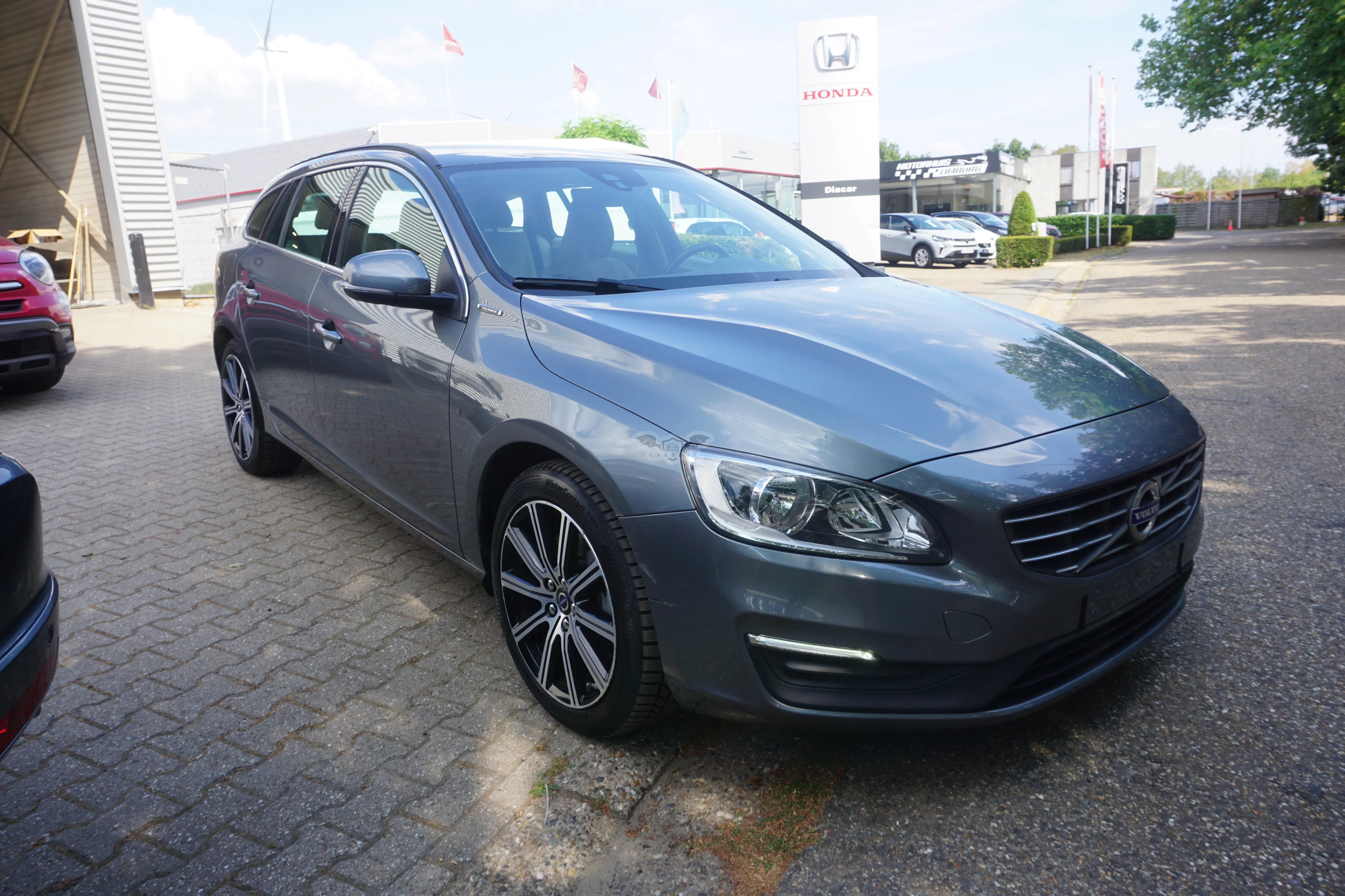 Volvo V60 D5 Momentum 2018