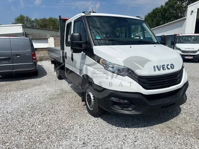 Iveco Daily chassis cab 2.3 2024