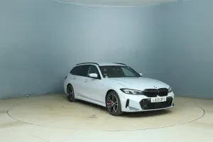 BMW 3 Series Touring 320i M Sport 2025