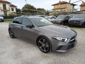 Mercedes-Benz A 180d Night Edition 2022