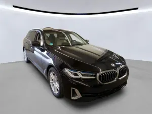 BMW 5 Series Touring 520d 2021