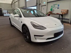 Tesla Model 3 60 kWh 2023