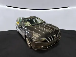 Volkswagen Passat Variant 2.0 TDI Business 2022