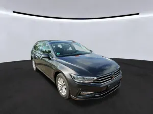 Volkswagen Passat Variant 2.0 TDI Business 2023