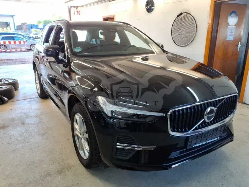 Volvo XC60 B4 Momentum Pro 2022
