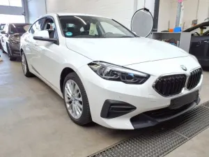 BMW 2 Series Gran Coupé 220d Advantage 2022