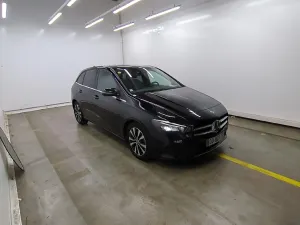 Mercedes-Benz B 180d Style 2021