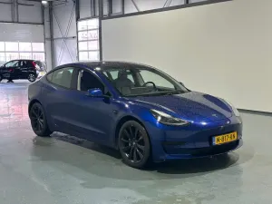 Tesla Model 3 Standard Range Plus 60 kWh 2021