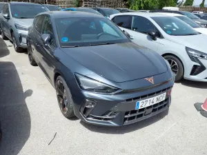 Cupra Leon 1.5 e-Hybrid Business 2025