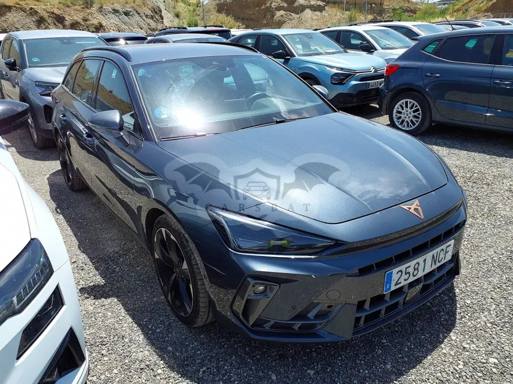 Cupra Leon Sportstourer 1.5 e-Hybrid Business 2025