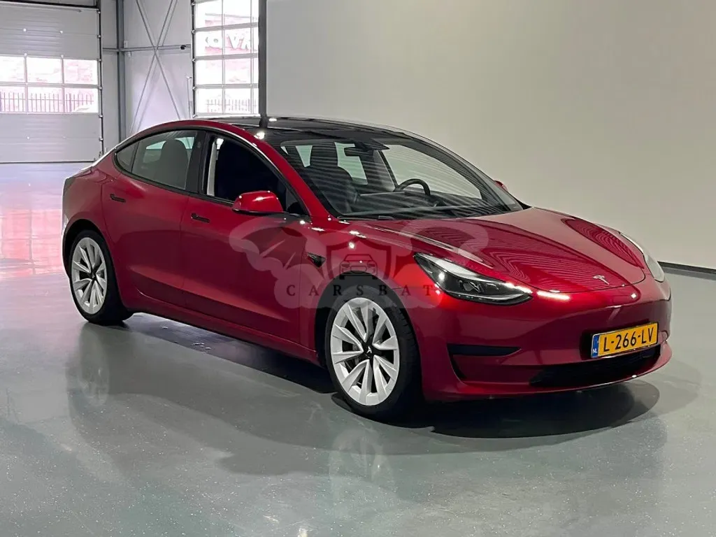 Tesla Model 3 Standard Range Plus 60 kWh 2021