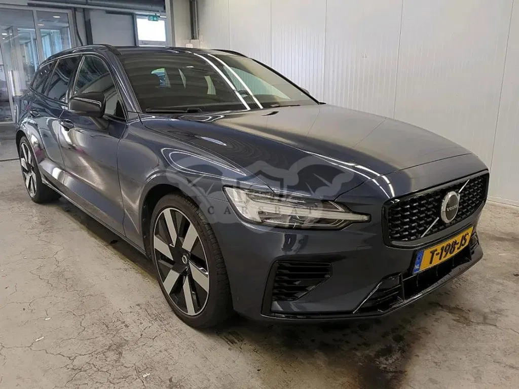 Volvo V60 T6 Plus Dark 2023