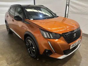 Peugeot 2008 1.2i GT 2022