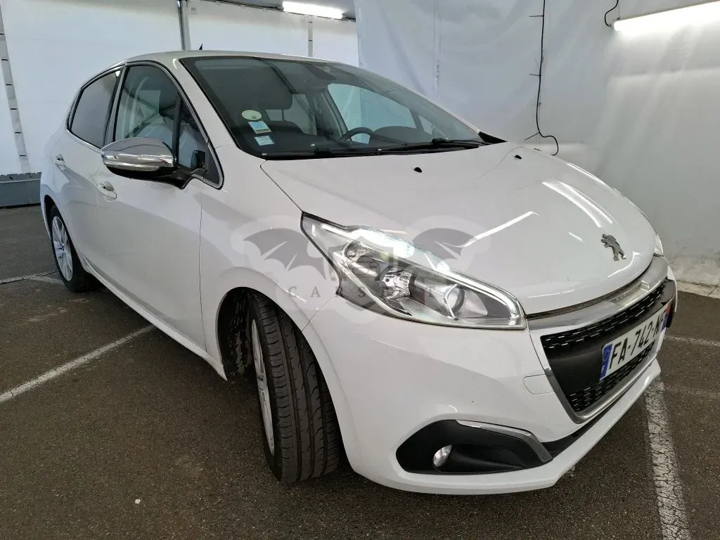 Peugeot 208 Allure Business 2018