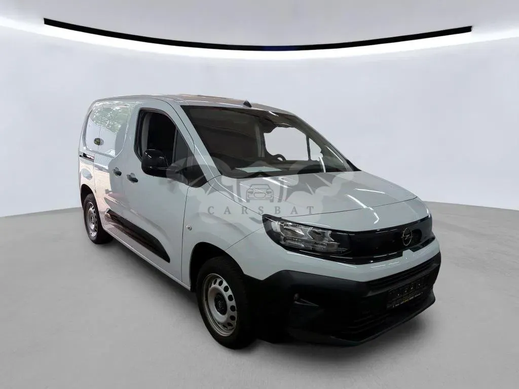 Opel Combo Cargo 1.2 2024