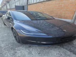 Tesla Model 3 Long Range 75 kWh 2024