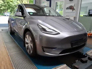 Tesla Model Y Long Range 2023