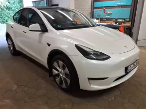 Tesla Model Y Long Range 2023