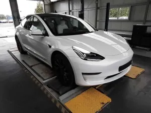 Tesla Model 3 Long Range Performance 2023