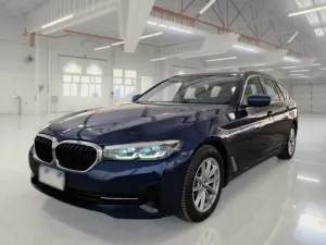 BMW 5 Series Touring 520d Business 2023