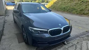 BMW 5 Series Touring 520d 2021