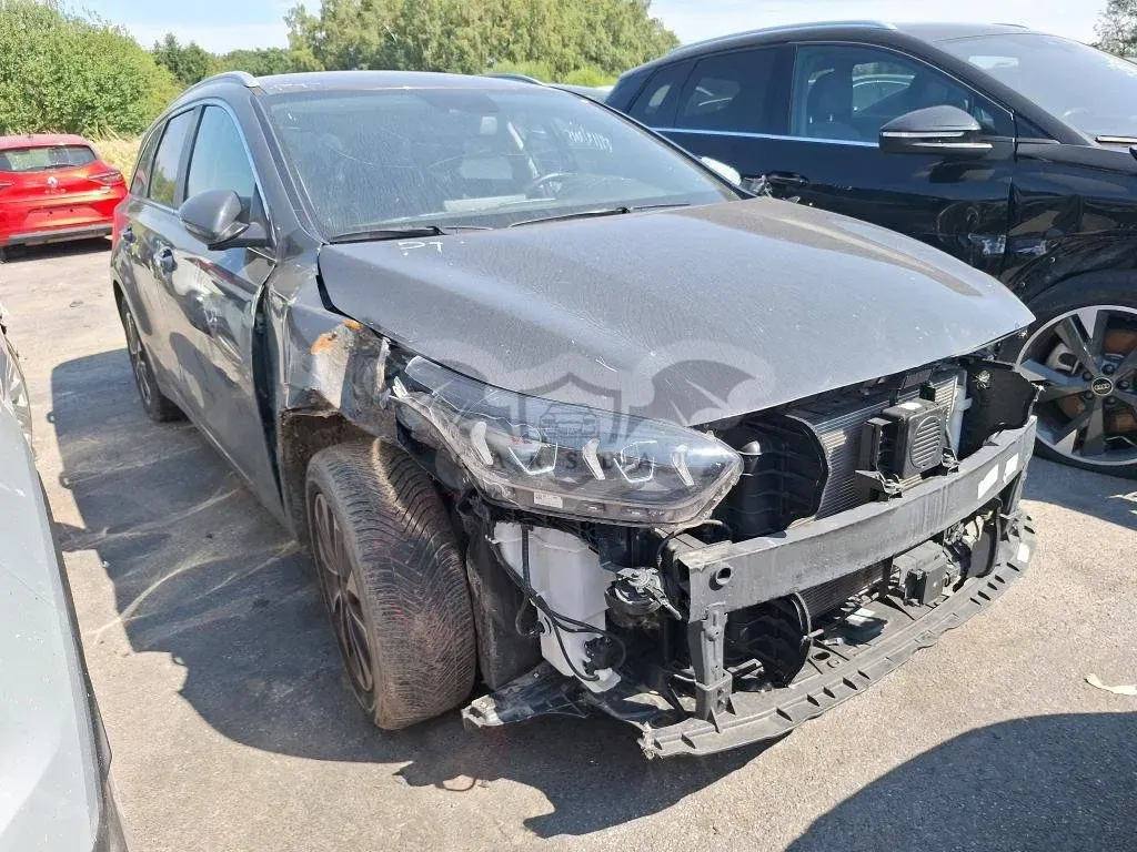 Kia Ceed Ceed SW 1.6 GDI Business 2024