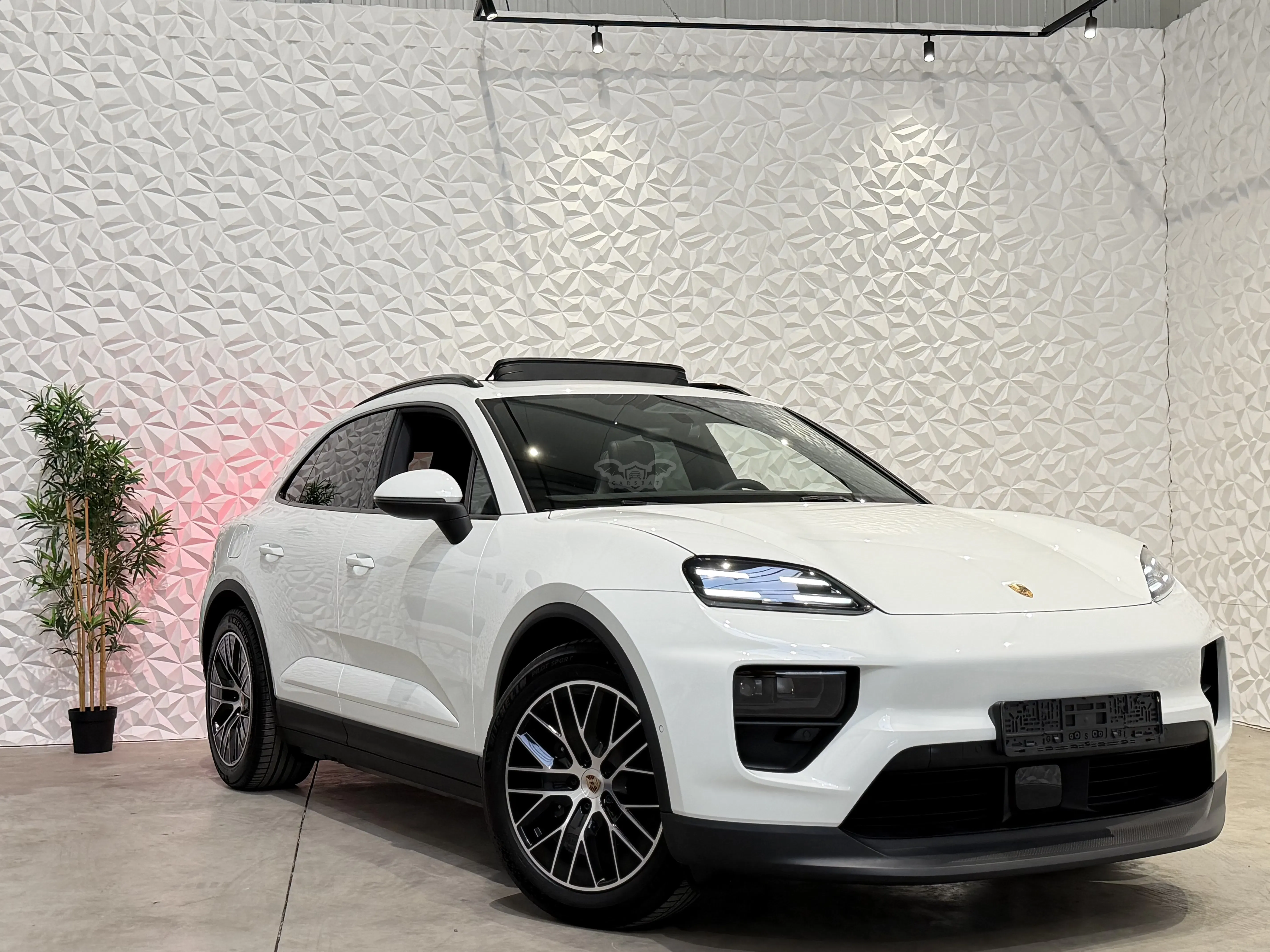 Porsche Macan 95 kWh 2025