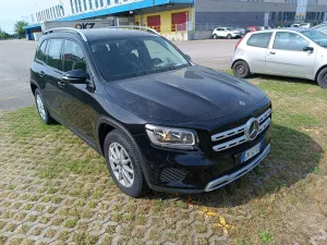 Mercedes-Benz GLB 180d 2023