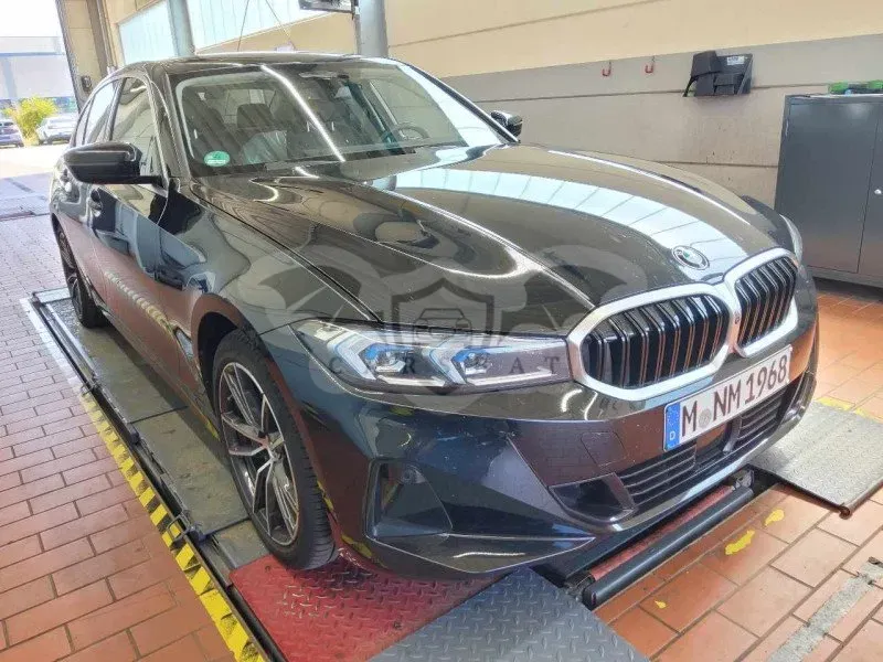 BMW 3 Series 318d 2023