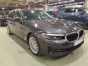 BMW 5 Series Touring 520e Lounge 2022