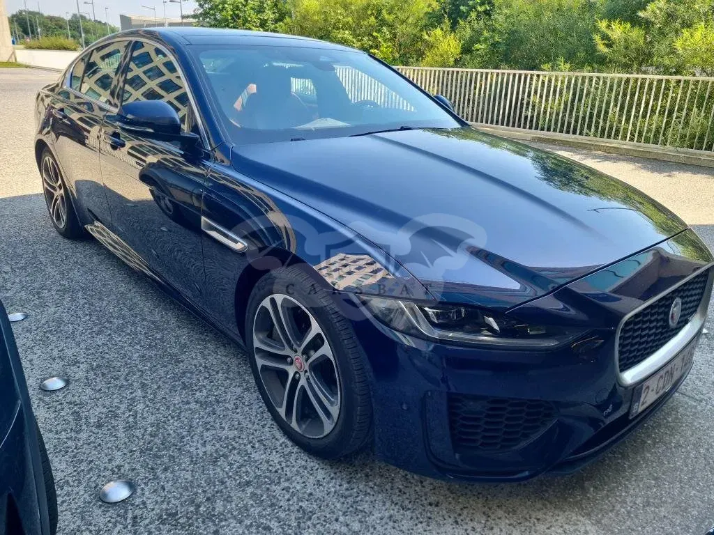 Jaguar XE 2.0 R-Dynamic 2022