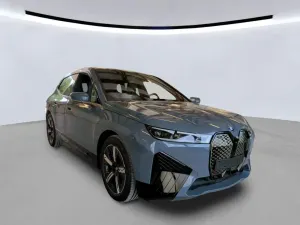 BMW iX 40 2022