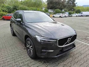 Volvo XC60 3.2 Momentum Pro 2022
