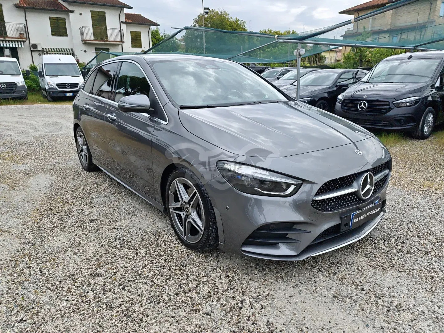 Mercedes-Benz B 180d AMG Line 2025