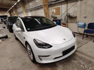 Tesla Model 3 Long Range 2021