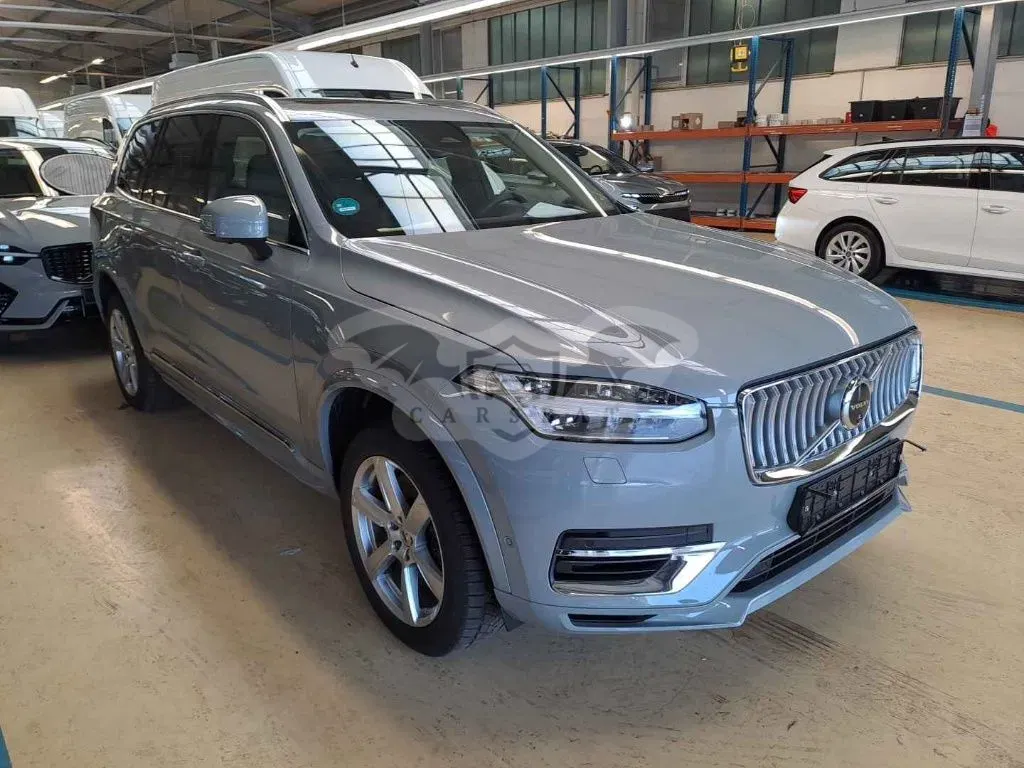 Volvo XC90 Ultra Bright 2025