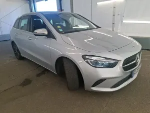 Mercedes-Benz B 180d Progressive 2023