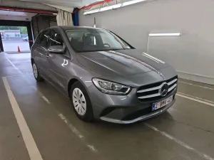 Mercedes-Benz B 180 2022