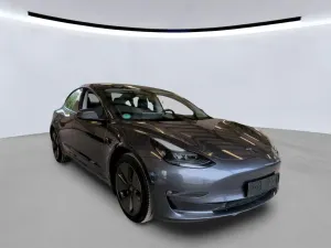 Tesla Model 3 75 kWh 2023