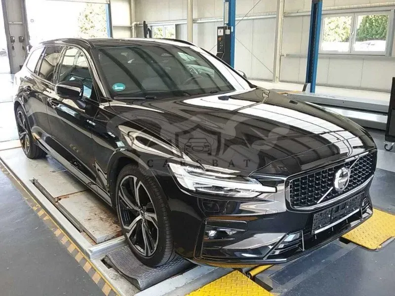 Volvo V60 B4 Plus Dark 2024