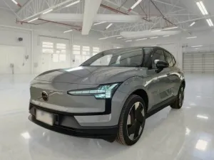 Volvo EX30 Extended Range Plus 2024