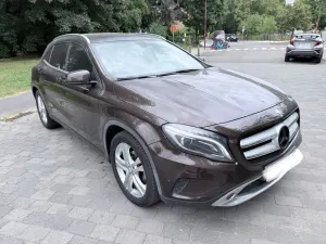 Mercedes-Benz GLA 200d Activity Edition 2015
