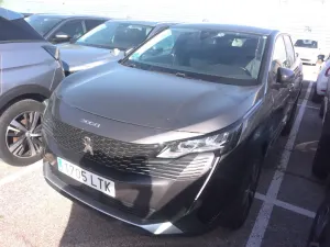Peugeot 3008 1.2i Allure 2021