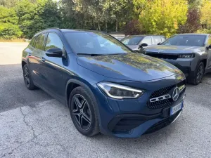 Mercedes-Benz GLA 220d Premium 2022